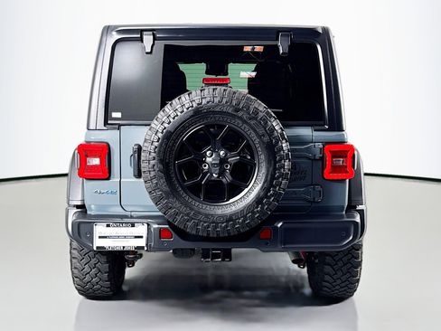 Used 2025 Jeep Wrangler Willys image 3