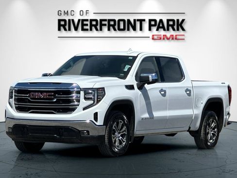 Used 2024 GMC Sierra 1500 SLT image 7