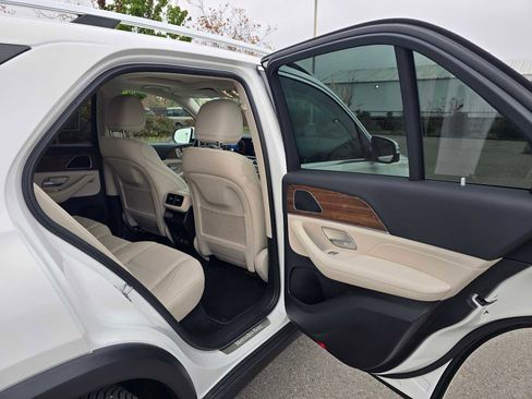 Used 2025 Mercedes-Benz GLE 350 4MATIC image 14