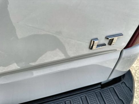 Used 2021 Chevrolet Silverado 1500 LT RWD image 14
