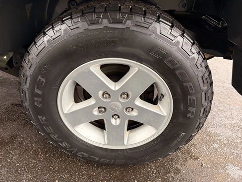 Used 2015 Jeep Wrangler Unlimited Sport w/ Quick Order Package 24S image 42