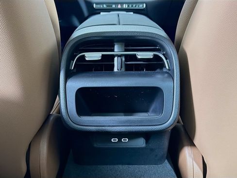 New 2026 Mercedes-Benz E 350 4MATIC Sedan image 27