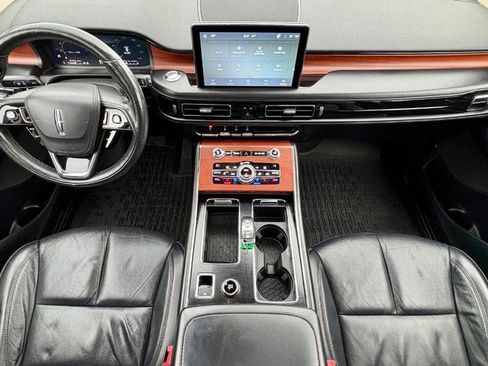 Used 2021 Lincoln Aviator Reserve w/ Elements Package Plus AWD/4WD image 16