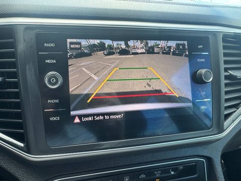 Used 2018 Volkswagen Atlas SE FWD image 18
