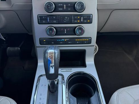 Used 2011 Ford Flex SEL w/ Rapid Spec Order Code FWD image 28