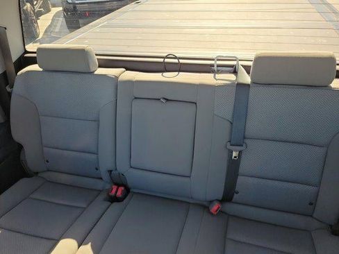 Used 2018 Chevrolet Silverado 1500 Custom w/ Custom Value Package image 11