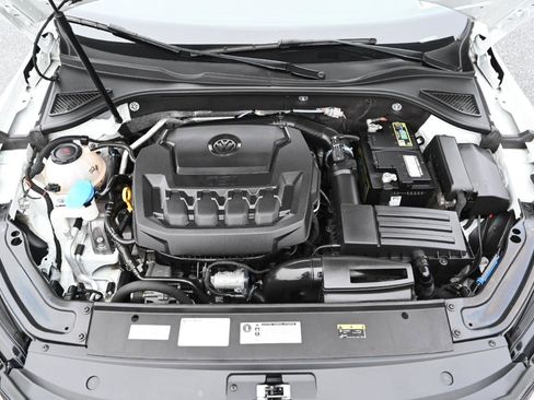 Used 2019 Volkswagen Passat 2.0T Wolfsburg w/ Wheels & Sunroof Package image 38