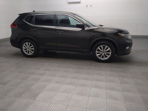 Used 2017 Nissan Rogue S w/ S Family Package FWD image 11
