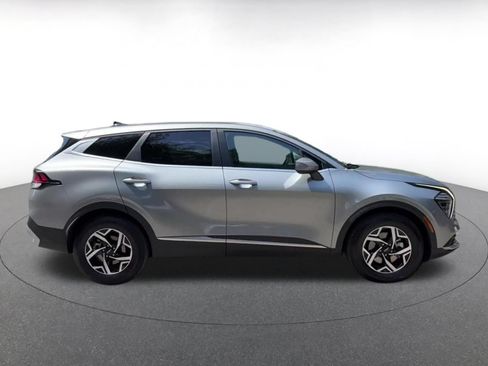 Used 2025 Kia Sportage LX FWD image 16