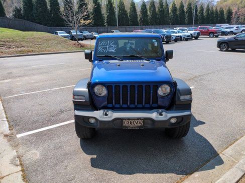 Used 2019 Jeep Wrangler Unlimited Sport S image 2