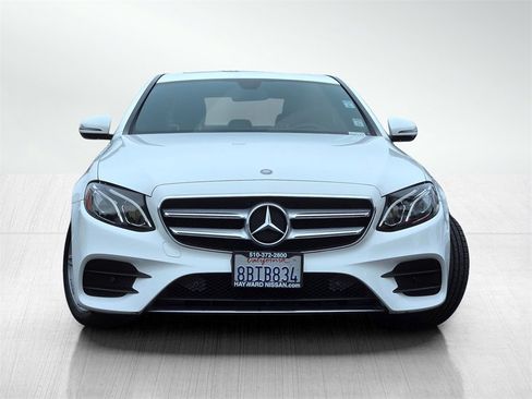 Used 2017 Mercedes-Benz E 300 image 2