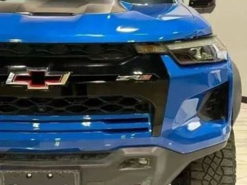 Used 2023 Chevrolet Colorado ZR2 w/ ZR2 Convenience Package III image 37