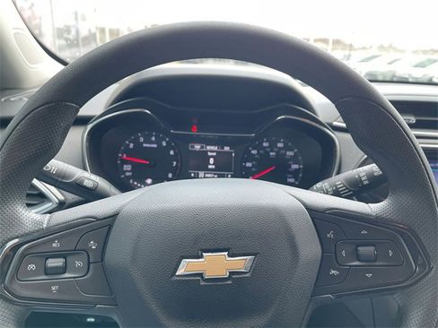 Certified 2022 Chevrolet TrailBlazer LT w/ Convenience Package image 11