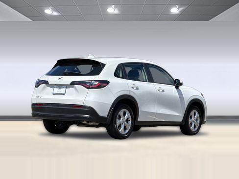 Used 2023 Honda HR-V LX image 8