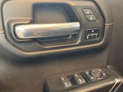 Used 2020 GMC Sierra 1500 AT4 w/ AT4 Premium Package AWD/4WD image 32