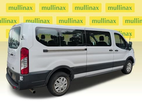 Used 2023 Ford Transit 350 XLT RWD image 6