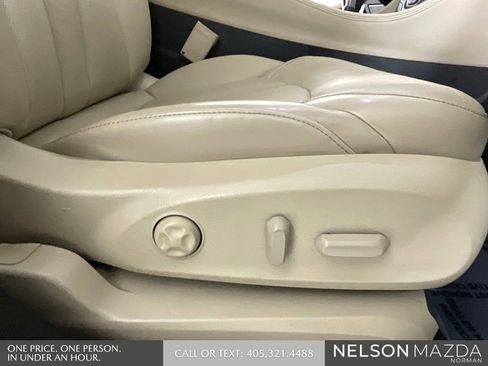 Used 2017 Buick Envision Essence image 28