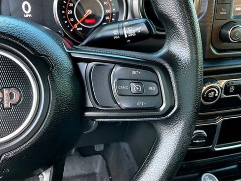 Used 2021 Jeep Wrangler Sport image 11