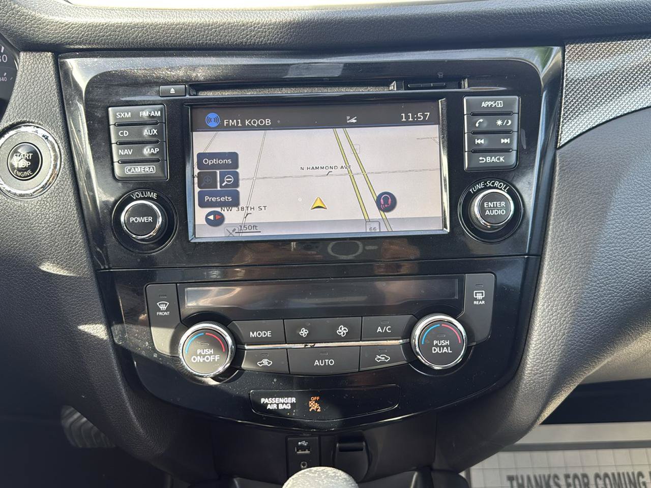 Used 2016 Nissan Rogue SL w/ SL Premium Package AWD/4WD image 28