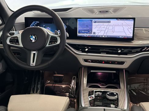 Certified 2025 BMW X7 M60i AWD/4WD image 27