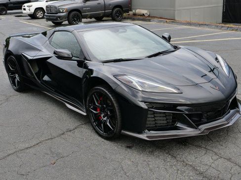 Used 2024 Chevrolet Corvette Z06 w/ Stealth Interior Trim Package RWD image 7