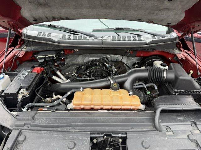 Used 2016 Ford F150 XLT RWD image 8