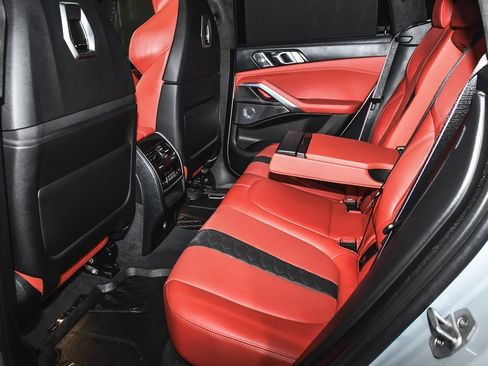 Used 2024 BMW X6 M Competition w/ Executive Package image 76