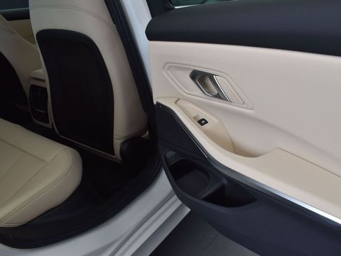 New 2026 BMW 330i Sedan w/ Convenience Package image 21