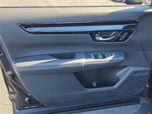 Used 2025 Honda CR-V Sport Touring image 12