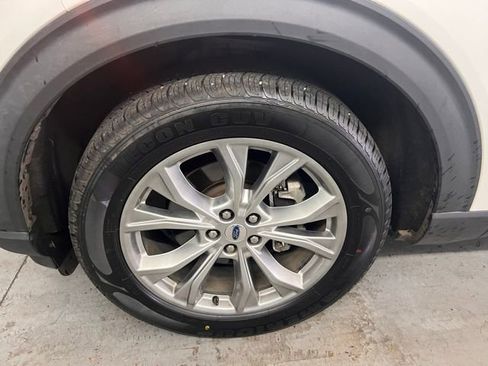 Used 2020 Ford Explorer XLT w/ Equipment Group 202A image 24