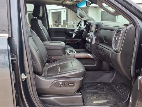 Used 2019 GMC Sierra 1500 SLT w/ SLT Convenience Package AWD/4WD image 14