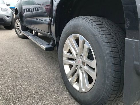 Used 2018 GMC Canyon SLT w/ Driver Alert Package AWD/4WD image 13