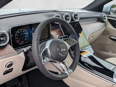 New 2026 Mercedes-Benz GLC 300 4MATIC image 3