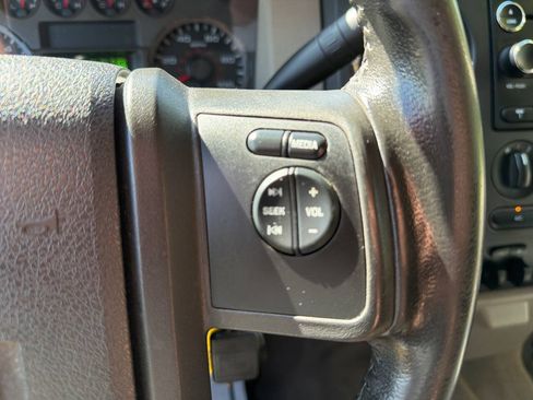 Used 2009 Ford F250 XLT AWD/4WD image 48