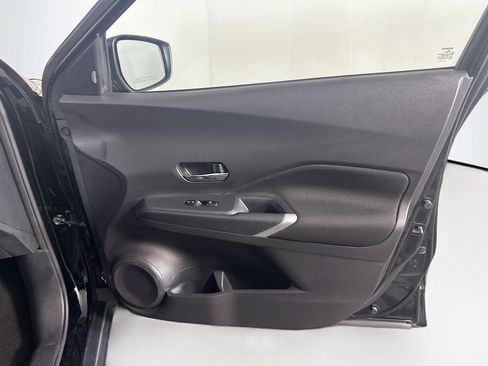 Used 2024 Nissan Kicks SV image 32