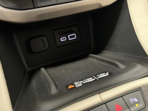 Used 2020 GMC Acadia Denali image 20