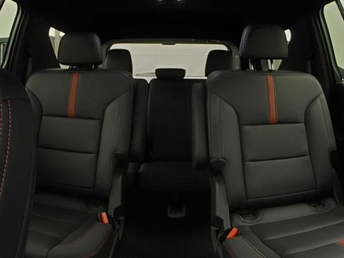 Used 2024 Chevrolet Traverse RS w/ LPO, Floor Liner Package FWD image 10