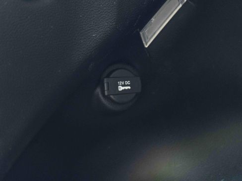 Used 2020 Jeep Compass Latitude FWD image 39