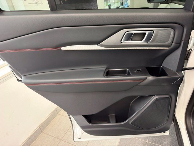 New 2027 Ford Explorer ST-Line w/ Premium Package AWD/4WD image 17