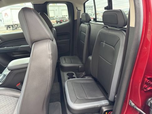 Used 2018 Chevrolet Colorado Z71 AWD/4WD image 31