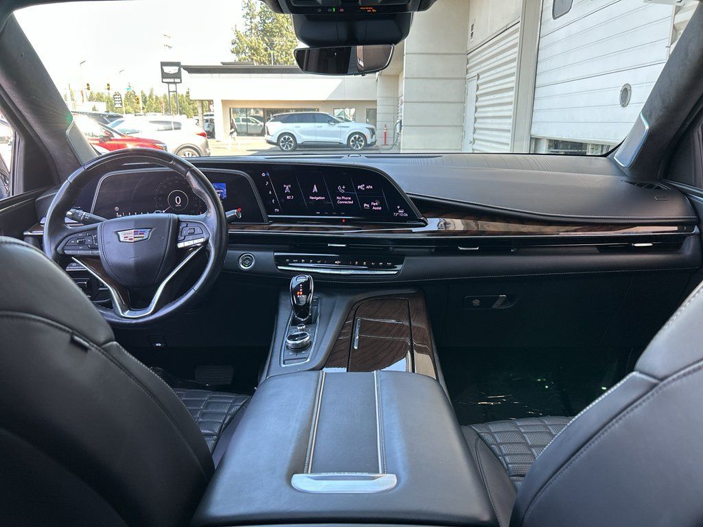 Used 2022 Cadillac Escalade Sport Platinum AWD/4WD image 19