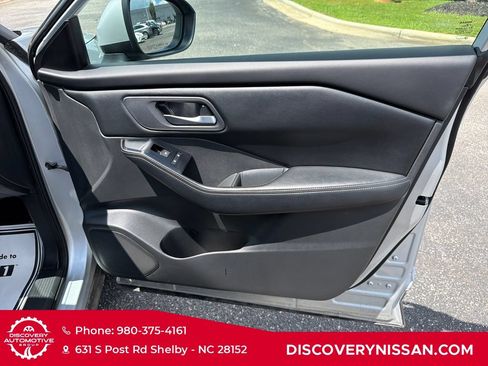 Certified 2025 Nissan Rogue SV AWD/4WD image 34