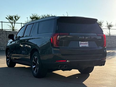 Used 2026 GMC Yukon XL AT4 w/ AT4 Premium Plus Package AWD/4WD image 6