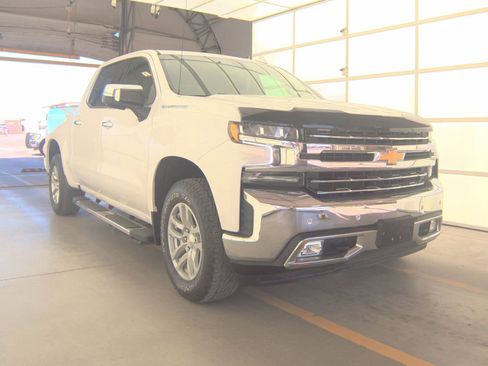 Used 2019 Chevrolet Silverado 1500 LTZ w/ LTZ Convenience Package image 4