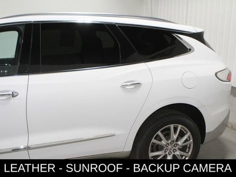 Used 2023 Buick Enclave Essence w/ Experience Buick Package FWD image 10