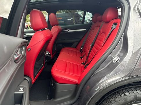 New 2025 Alfa Romeo Stelvio Sprint image 13