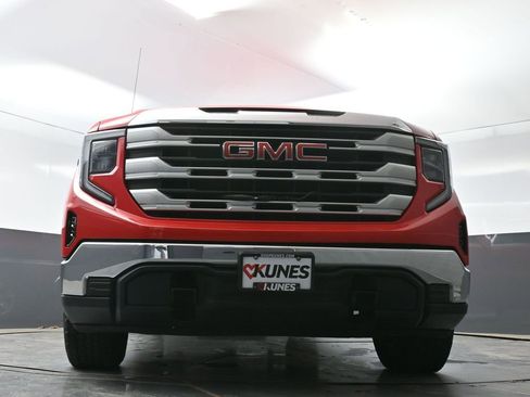 Used 2023 GMC Sierra 1500 SLE AWD/4WD image 50