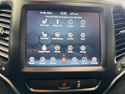 Used 2022 Jeep Cherokee Latitude Lux image 12