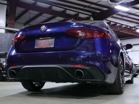 Used 2017 Alfa Romeo Giulia Ti w/ TI 19" Sport Package image 11