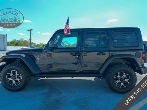 Used 2022 Jeep Wrangler Unlimited Rubicon w/ Cold Weather Group AWD/4WD image 7